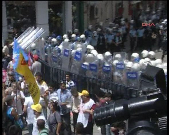 Sivas'ta tansiyon yükseldi! - Resim: 3