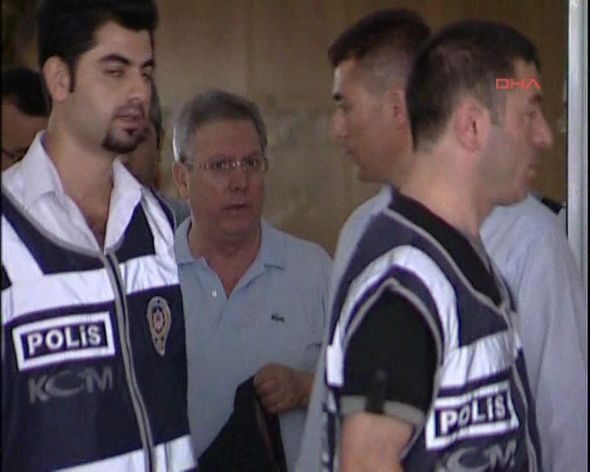 Aziz Yıldırım tutuklandı - Resim: 2
