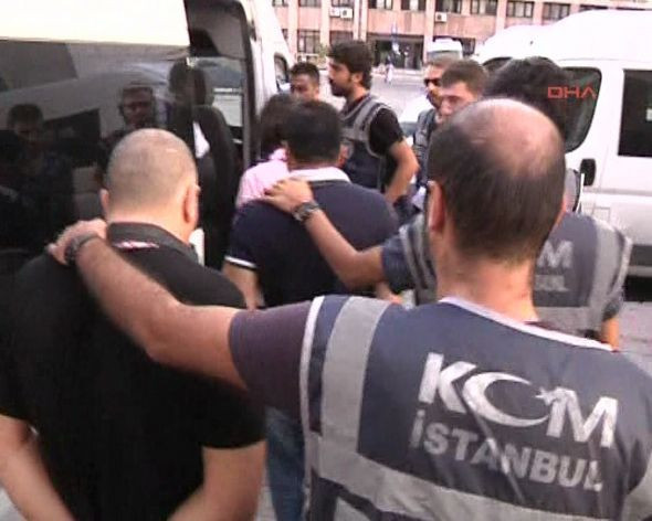 Ünlülere uyuşturucu operasyonu! - Resim: 4