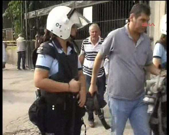 Adana'da patlama! - Resim: 1