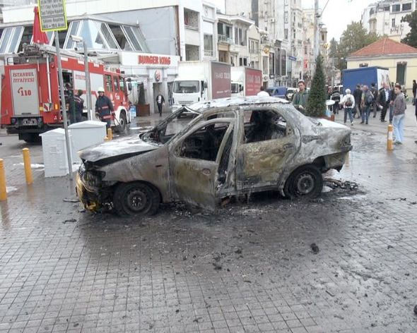 Cezayı yedi taksiyi küle çevirdi - Resim: 4