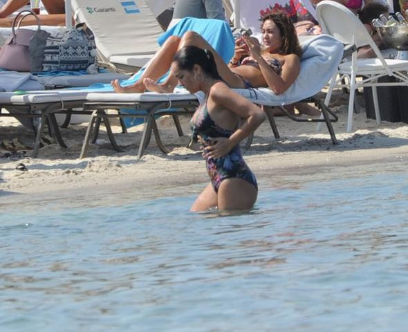 Bengü'nün yeni sevgilisiyle pozları olay yaratacak! - Resim: 4