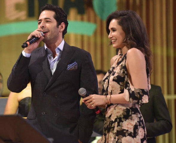 Ve aşk bombası patladı! Yine oyuncu sevgili yaptı - Resim: 3