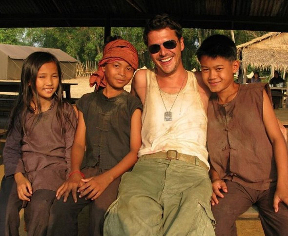 Fotoğraftaki çocuğu tanıdınız mı Filiz Akın paylaştı - Resim: 4