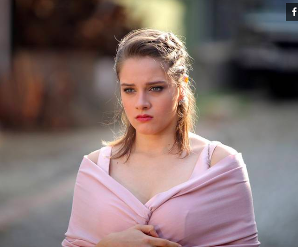 Kanal D'nin dizisinde görülmemiş pot! İzleyenler dondu kaldı - Resim: 2