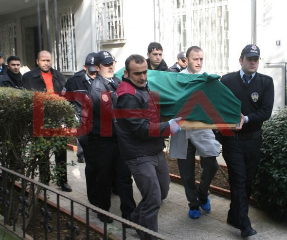 Defne'nin cenazesi evden böyle çıkarıldı - Resim: 2