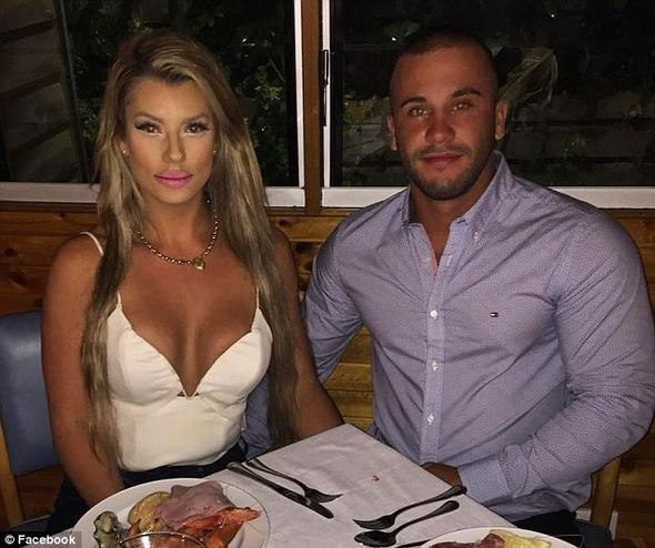 Üstsüz model şaşırttı! İnanılmaz gerçek ortaya çıktı - Resim: 2