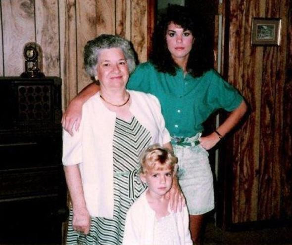 Ünlü model itiraf etti: Küçükken annem taciz ediyordu - Resim: 3