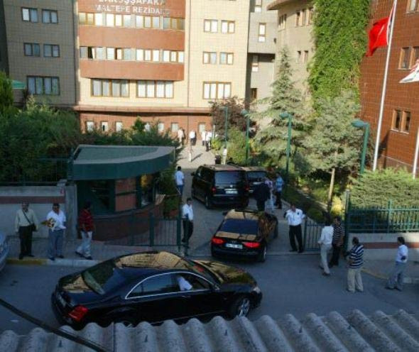 İbrahim Tatlıses İstanbul'da! - Resim: 1