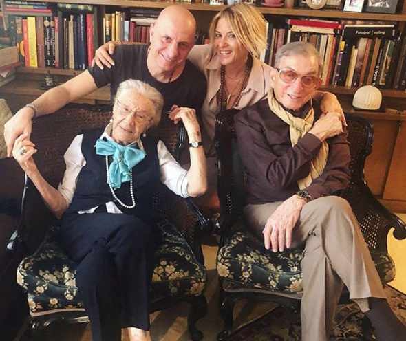 Usta sanatçı Haldun Dormen destekle yürüyor! Son hali görenleri şaşırttı - Resim: 3