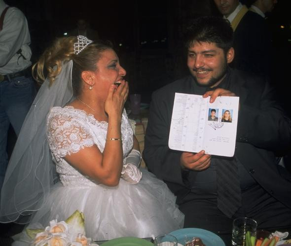 İhanete uğrayan Kibariye bombaladı: Bazı kadınlar kaşar peyniri gibi - Resim: 1