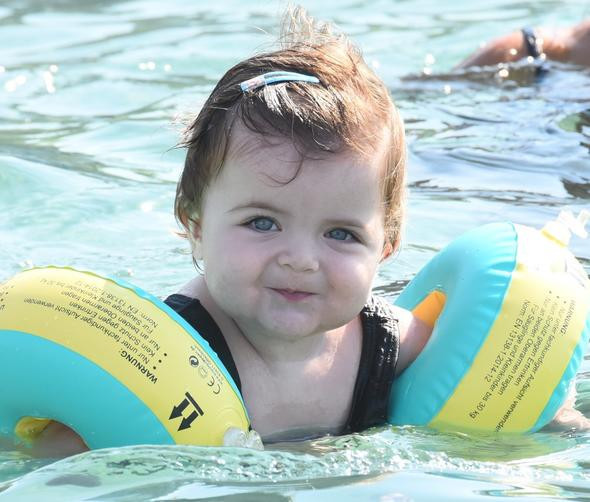 Tarık Akan'ın torununa bakın dedesine öyle çok benziyor ki kopyası - Resim: 3