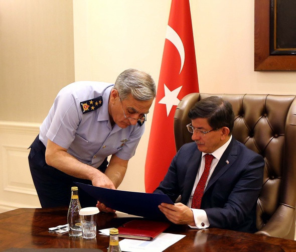 Davutoğlu başkanlığındaki Özel Güvenlik Toplantısı - Resim: 4
