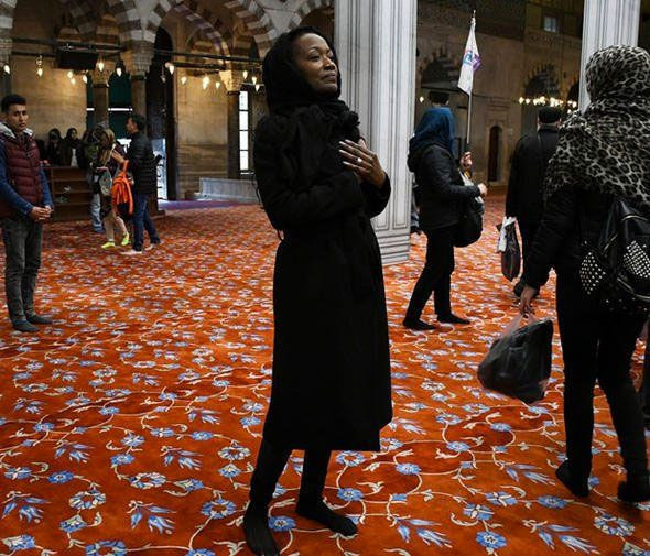 ABD'li ünlü sanatçı Della Miles Müslüman oldu - Resim: 3