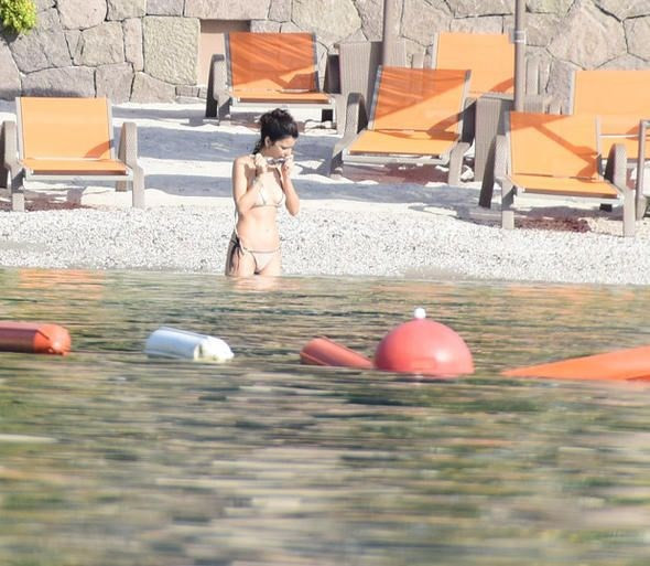 Beren Saat'ten plaj temizliği - Resim: 3