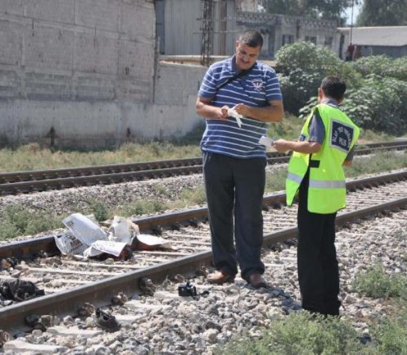 Önce eşini boynundan bıçakladı sonra... - Resim: 1