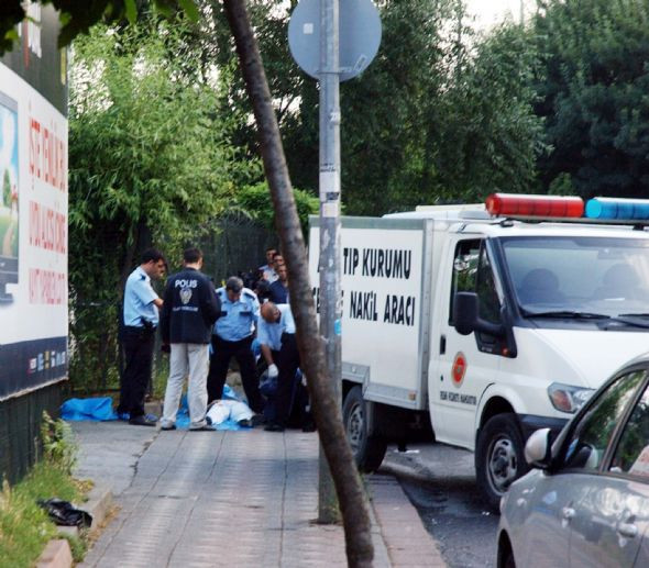 Aracını durdurmaya fırsat bile bulamadı - Resim: 1