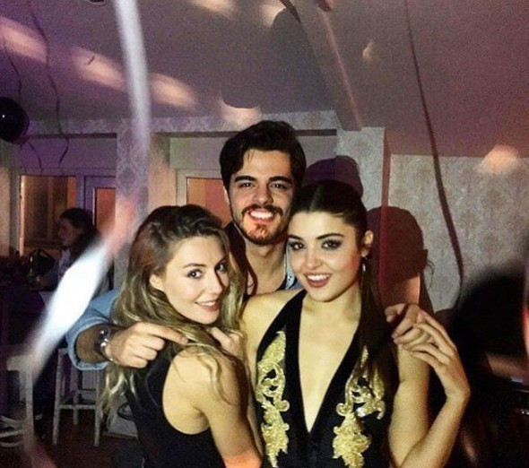 Hande Erçel'in fenomen ablası doğum gününe damga vurdu - Resim: 2