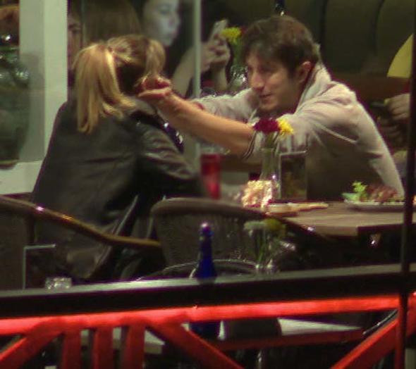  Farah Zeynep Abdullah yeni aşkıyla dudak dudağa yakalandı!  - Resim: 3