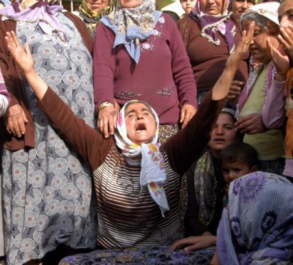 Oynadıkları oyun kardeşlerin canını aldı - Resim: 3