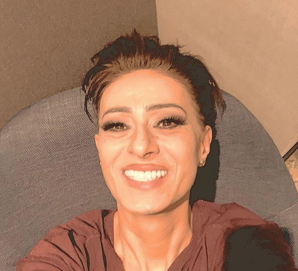 Yıldız Tilbe bikinili pozunu paylaştı fiziğiyle takipçilerini mest etti - Resim: 1