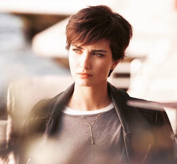 Tuba Büyüküstün şoku! Eşi Onur Saylak'tan boşanıyor! - Resim: 1