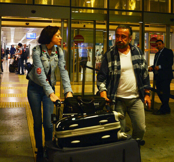 Cihan Ünal, 35 yaş küçük arkadaşıyla yakalandı panik oldu - Resim: 2