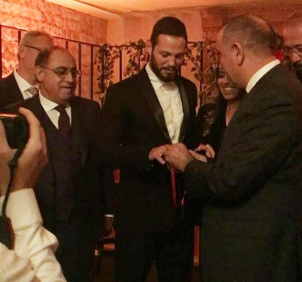 Survivor Atakan nişanlandı! Bakın müstakbel karısı kim - Resim: 3