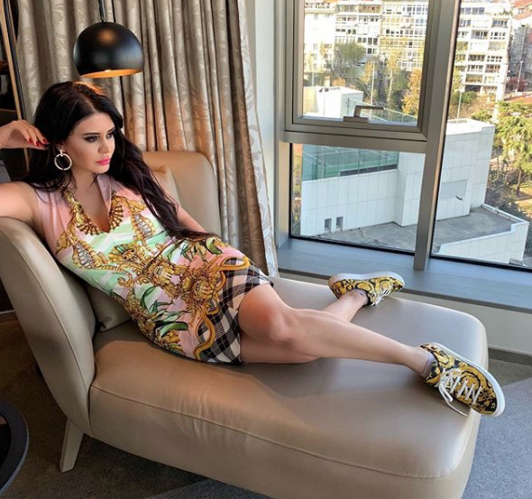 Estetik güzeli Ebru Polat 'güzel fiziğini' nasıl koruduğunu açıkladı - Resim: 1