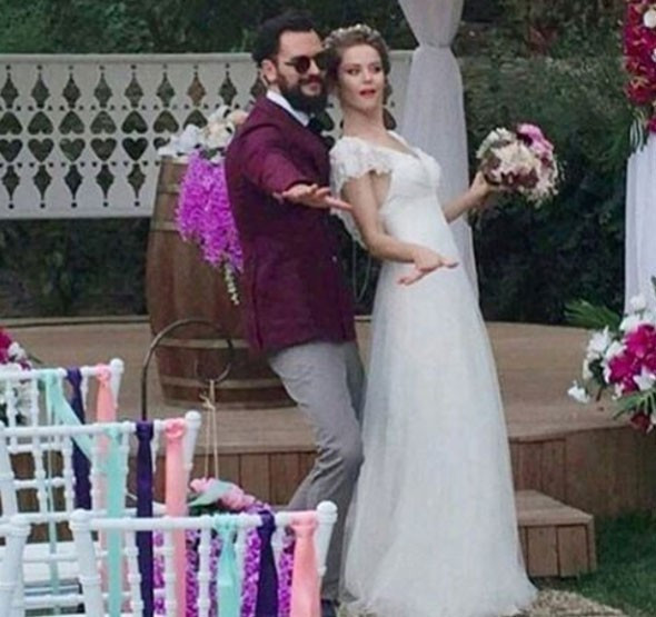 Ve Mutlu son! Burcu Biricik evlendi - Resim: 4