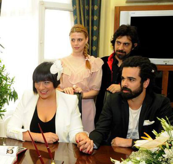 Kızından batağa saplanan babasına büyük şok! - Resim: 3