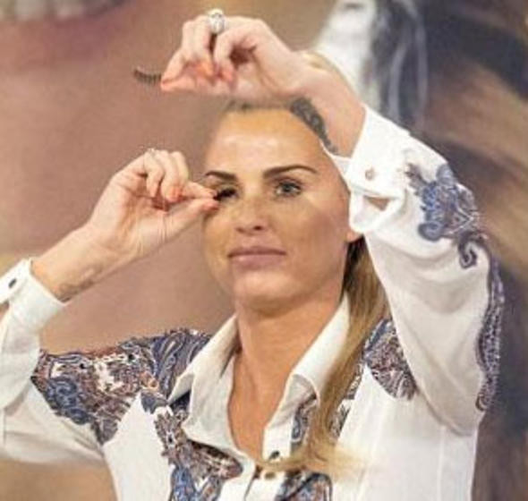 Estetik bağımlısı şarkıcı tanınmaz halde! Son hali içler acısı - Resim: 3