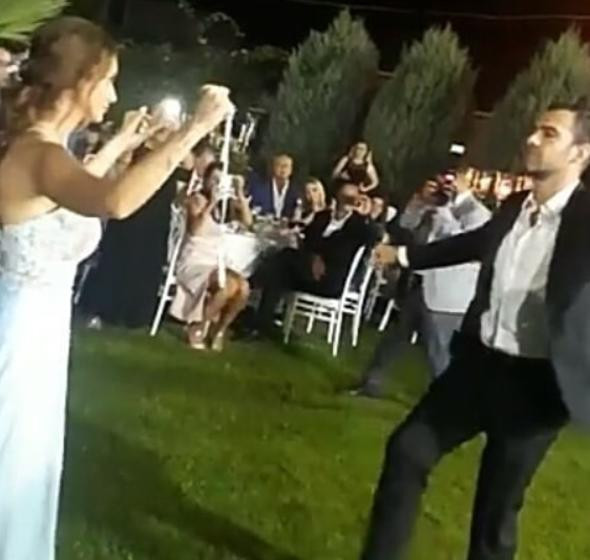 Kurtlar Vadisi'nin 'Savcı Leyla'sı' Çiğdem Batur nişanlandı - Resim: 4