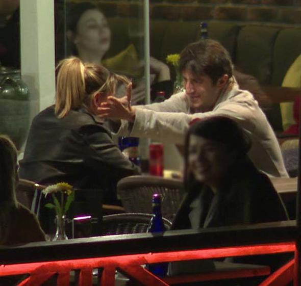  Farah Zeynep Abdullah yeni aşkıyla dudak dudağa yakalandı!  - Resim: 1