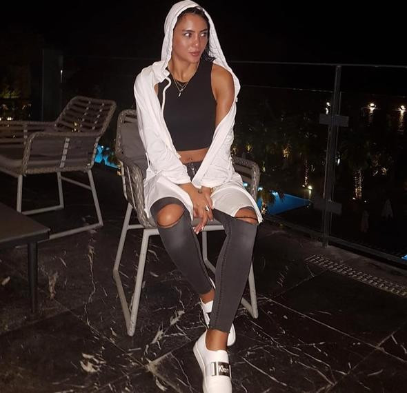 Survivor Sabriye'nin fotoğrafına büyük ilgi - Resim: 2