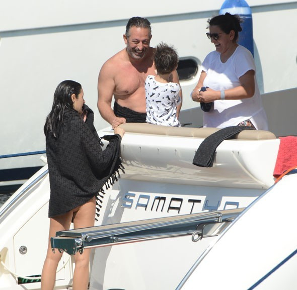 Cem Yılmaz aile boyu tatilde! - Resim: 4