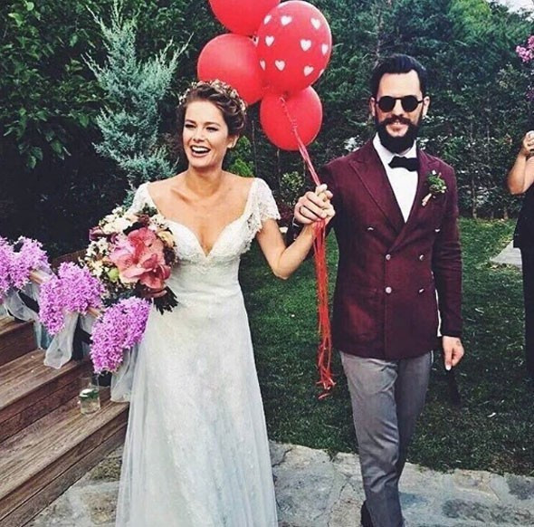 Ve Mutlu son! Burcu Biricik evlendi - Resim: 1