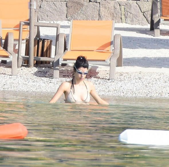 Beren Saat'ten plaj temizliği - Resim: 4