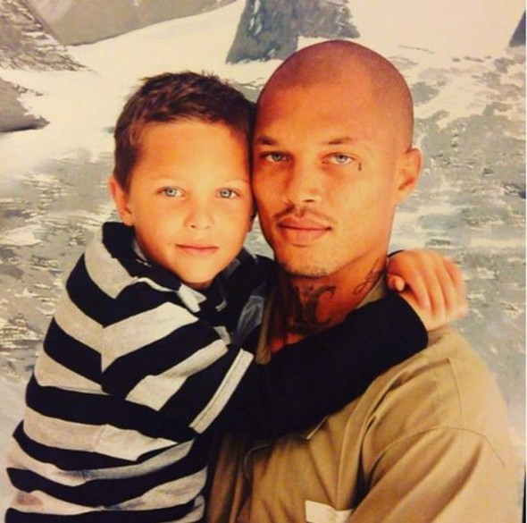 Dünya onu bu fotoğrafla tanımıştı - Resim: 4