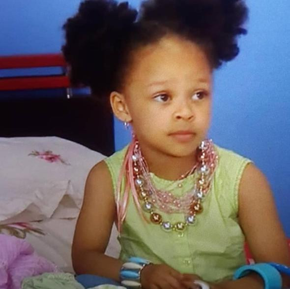 Sihirli Annem'in küçük Toprak'ı büyüdü! İşte genç kız hali - Resim: 4