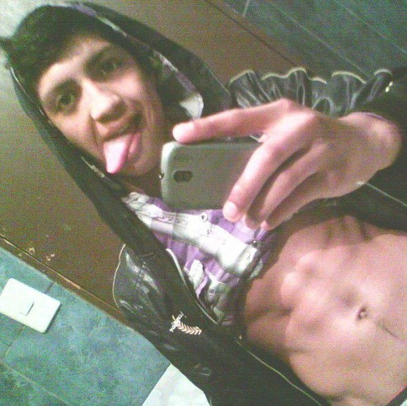 Kendini aslanlara atıp yem etti bakın o adam kimdi? - Resim: 4