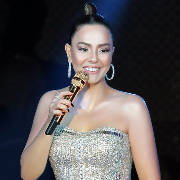 Reza konuştu Ebru Gündeş'in biletleri tavan yaptı! - Resim: 3