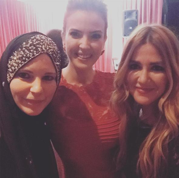 Simge Fıstıkoğlu kına yakıp göbek attı! İşte o kareler - Resim: 3