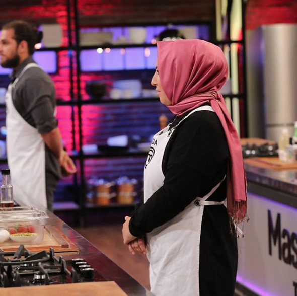 Masterchef'ten elenen Eda veda mesajında Mehmet şefe teşekkür etmedi - Resim: 1