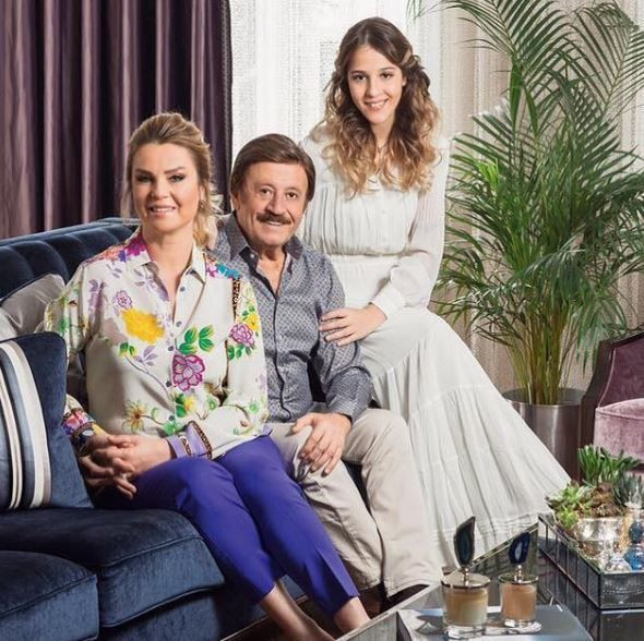 Usta sanatçı Selami Şahin Corona virüs uyarılarına kulak asmadı! Yürüyüşe çıktı - Resim: 1