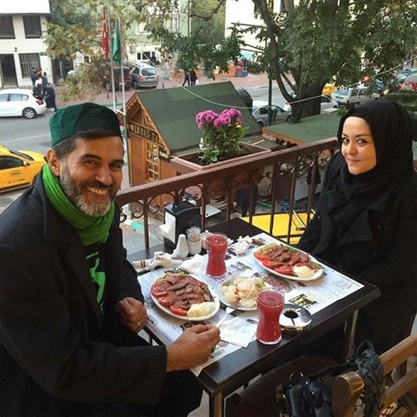 Alptekin'in eşi evi terk etti! Müslümanın yapmayacağı şeyleri yaptı - Resim: 2