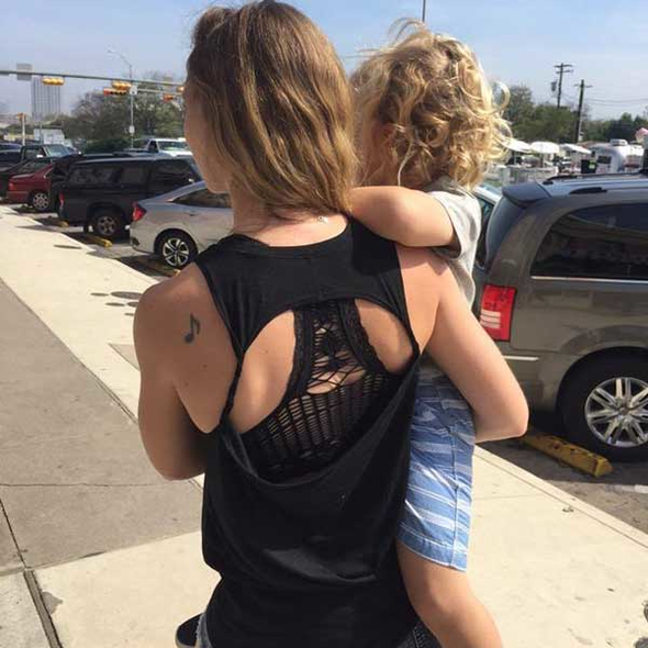 Şok suçlama! Öğrencisiyle kiliside tanıştı ilişkiye girdi  - Resim: 3