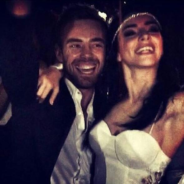 'Karına aşığım' dedi 'Sende bana kız arkadaşını ver' cevabına anlaştılar! - Resim: 2