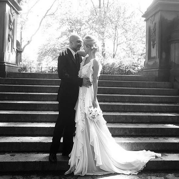 Otelde yaşayan Burcu Esmersoy ev tuttu kirası akıllara zarar - Resim: 3