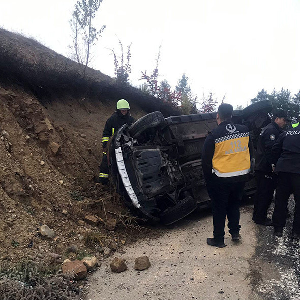 Denizli'de feci kaza: Yaralılar var! - Resim: 2